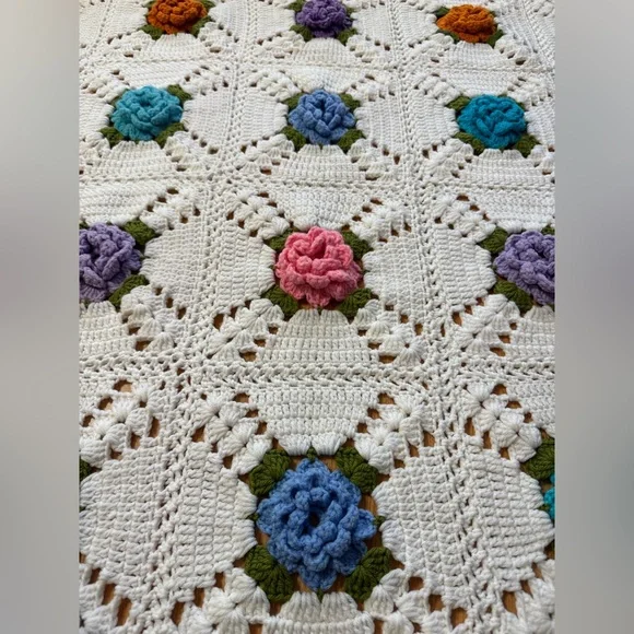 Vintage Crochet Afghan Blanket 3D Rose Throw Handmade Granny Square Fringed